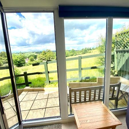 A Secluded Self Contained Country Suite With A View - Parking, Easy Access To Bath 코샘 외부 사진