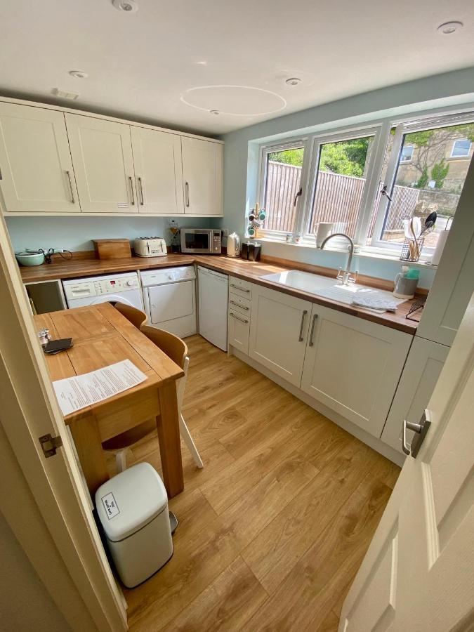 A Secluded Self Contained Country Suite With A View - Parking, Easy Access To Bath 코샘 외부 사진